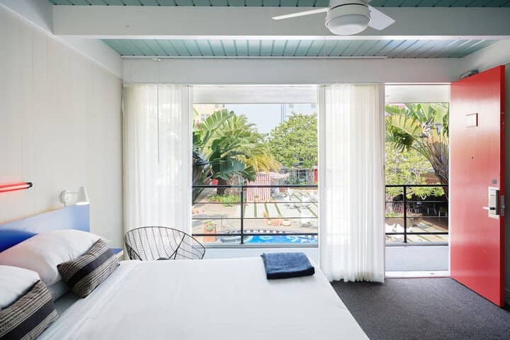 Room 21 of 103