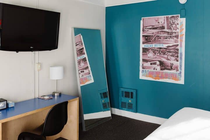 Room 46 of 103